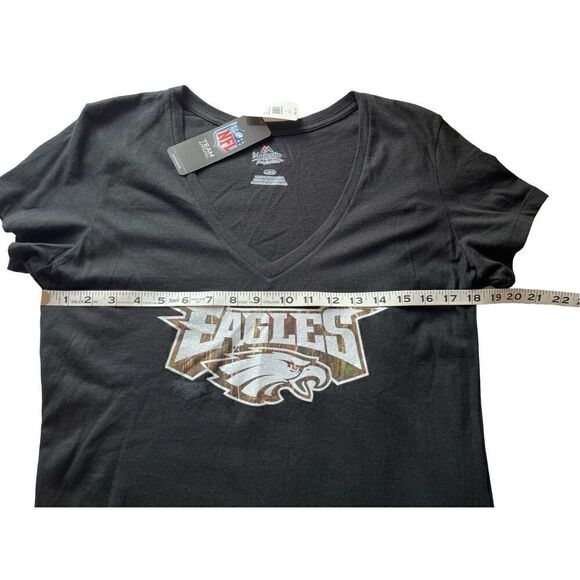 NWT NFL Eagles black v-neck T - L - Picture 7 of 9